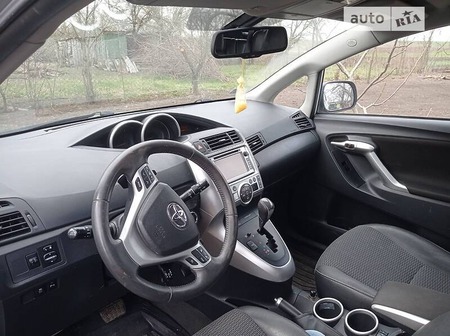 Toyota Corolla 2012  випуску Кропивницький з двигуном 2.2 л дизель хэтчбек автомат за 9000 долл. 