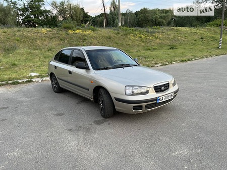 Hyundai Elantra 2002  випуску Київ з двигуном 0 л бензин хэтчбек механіка за 2997 долл. 