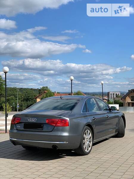 Audi A8 2013  випуску Львів з двигуном 3 л бензин седан автомат за 26200 долл. 