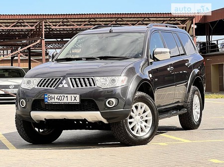 Mitsubishi Pajero Sport 2013  випуску Одеса з двигуном 2.5 л дизель позашляховик автомат за 15300 долл. 