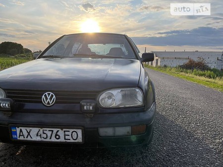 Volkswagen Vento 1995  випуску Харків з двигуном 1.8 л  седан механіка за 2900 долл. 