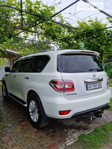 Nissan Patrol 2013  випуску Харків з двигуном 5.6 л бензин позашляховик автомат за 30000 долл. 