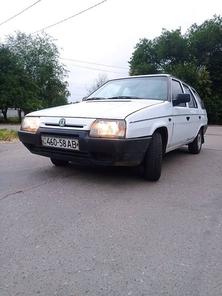 Skoda Forman 1992  випуску Дніпро з двигуном 0 л  універсал механіка за 1073 євро 