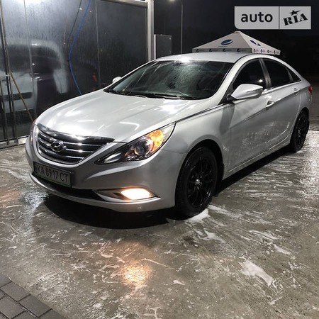 Hyundai Sonata 2013  випуску Київ з двигуном 2 л газ седан автомат за 7000 долл. 