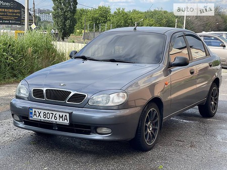 Daewoo Lanos 2008  випуску Харків з двигуном 1.5 л бензин седан механіка за 3300 долл. 