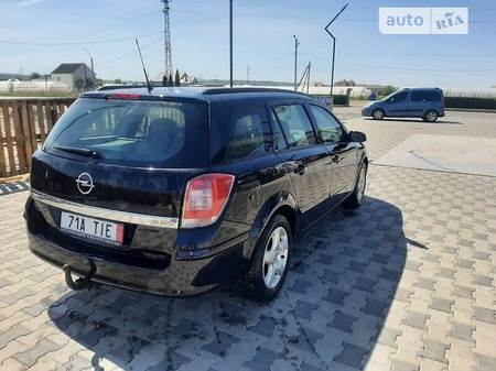 Opel Astra 2007  випуску Ужгород з двигуном 0 л дизель універсал механіка за 3700 долл. 