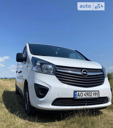 Opel Vivaro 2016  випуску Ужгород з двигуном 0 л дизель мінівен механіка за 16500 долл. 