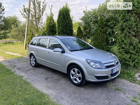 Opel Astra 2004  випуску Рівне з двигуном 1.6 л бензин універсал механіка за 3999 долл. 