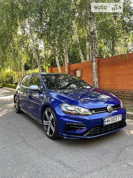 Volkswagen Golf R 2019  випуску Одеса з двигуном 0 л бензин хэтчбек автомат за 36999 долл. 