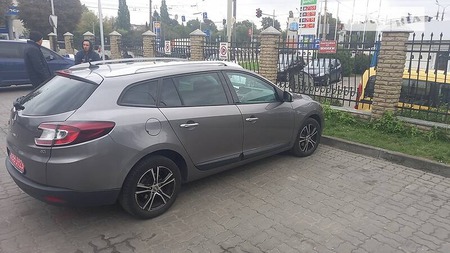 Renault Megane 2010  випуску Київ з двигуном 1.9 л дизель універсал механіка за 7700 долл. 