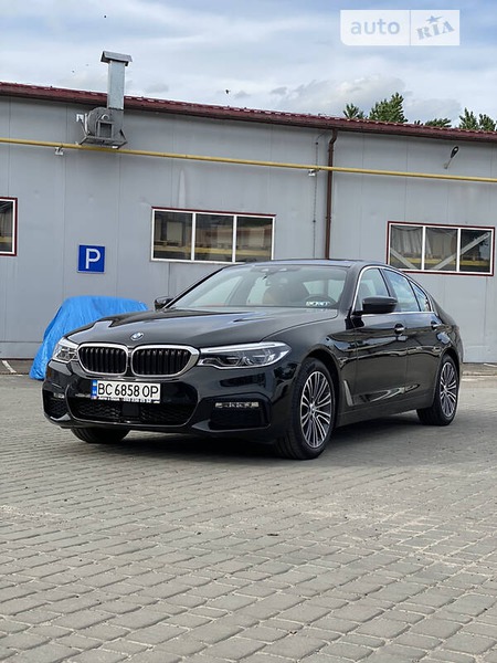 BMW 540 2017  випуску Львів з двигуном 3 л бензин седан автомат за 44000 долл. 