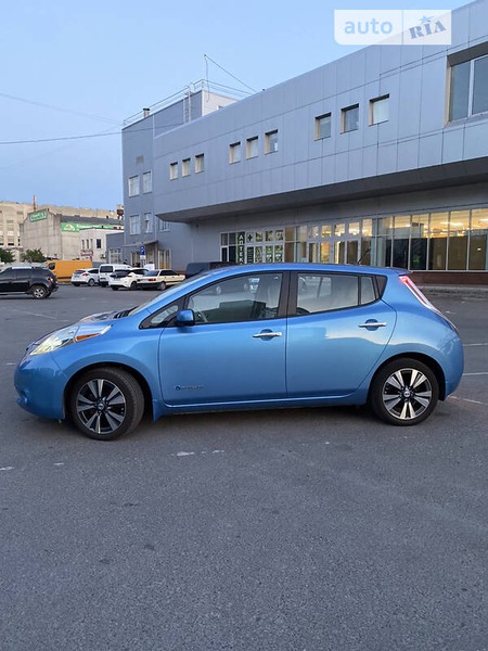 Nissan Leaf 2014  випуску Тернопіль з двигуном 0 л електро хэтчбек автомат за 13200 долл. 