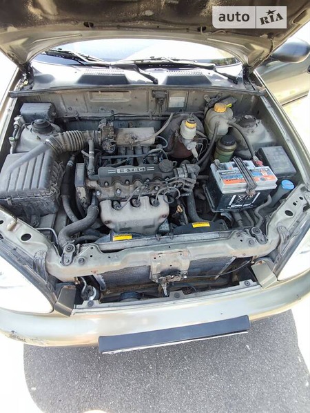 Daewoo Lanos 2004  випуску Київ з двигуном 1.5 л бензин седан механіка за 3000 долл. 