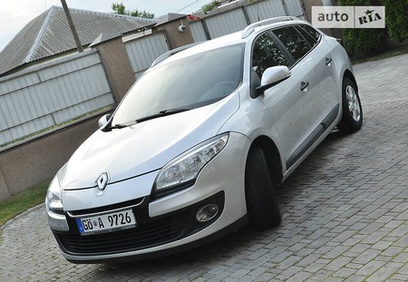 Renault Megane 2013  випуску Черкаси з двигуном 1.5 л дизель універсал механіка за 7900 долл. 