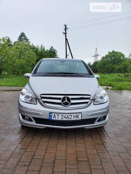 Mercedes-Benz B 180 2007  випуску Івано-Франківськ з двигуном 2 л дизель хэтчбек механіка за 5200 долл. 