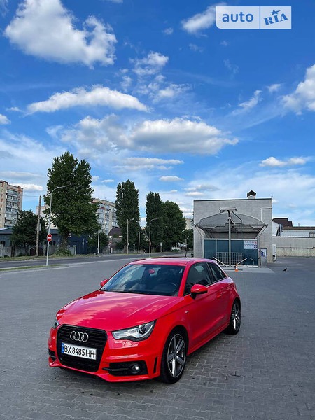 Audi A1 2011  випуску Хмельницький з двигуном 1.6 л дизель купе механіка за 12999 долл. 