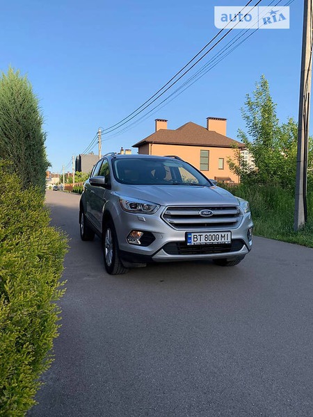 Ford Kuga 2017  випуску Київ з двигуном 2 л дизель позашляховик автомат за 17700 долл. 