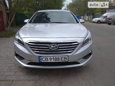 Hyundai Sonata 2016  випуску Полтава з двигуном 2.4 л бензин седан автомат за 9800 долл. 