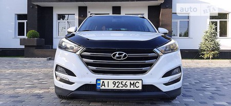 Hyundai Tucson 2017  випуску Київ з двигуном 2 л бензин позашляховик автомат за 17000 долл. 