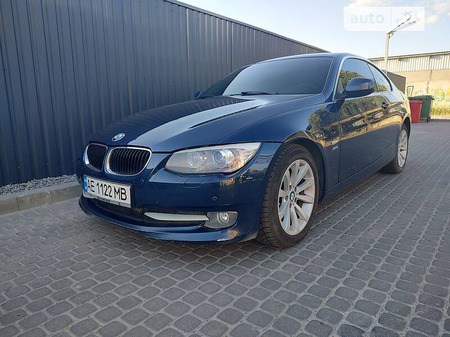 BMW 328 2013  випуску Дніпро з двигуном 3 л  купе механіка за 10500 долл. 