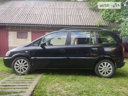 Opel Zafira Tourer 2005  випуску Чернівці з двигуном 2 л дизель мінівен механіка за 5200 долл. 