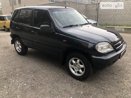 Chevrolet Niva 2006  випуску Дніпро з двигуном 1.7 л  універсал механіка за 4700 долл. 