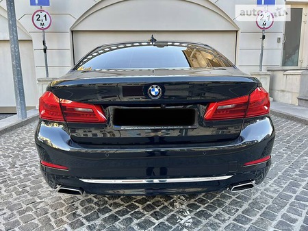 BMW 540 2019  випуску Київ з двигуном 3 л бензин седан автомат за 39500 долл. 