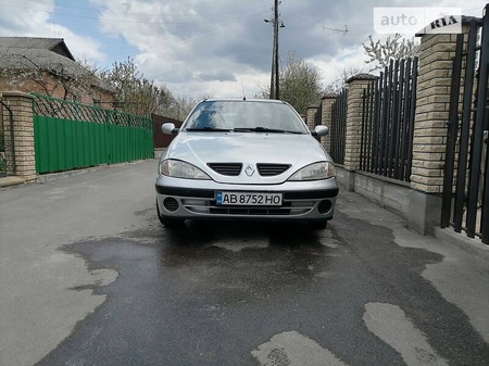 Renault Megane 1996  випуску Вінниця з двигуном 1.6 л бензин хэтчбек механіка за 1999 долл. 