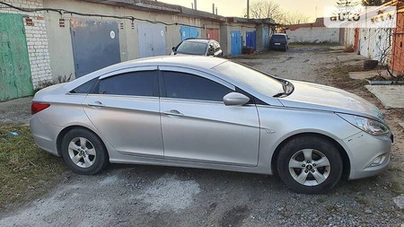 Hyundai Sonata 2011  випуску Хмельницький з двигуном 2 л газ седан автомат за 8200 долл. 