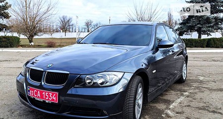 BMW 318 2006  випуску Миколаїв з двигуном 2 л бензин седан механіка за 8300 долл. 