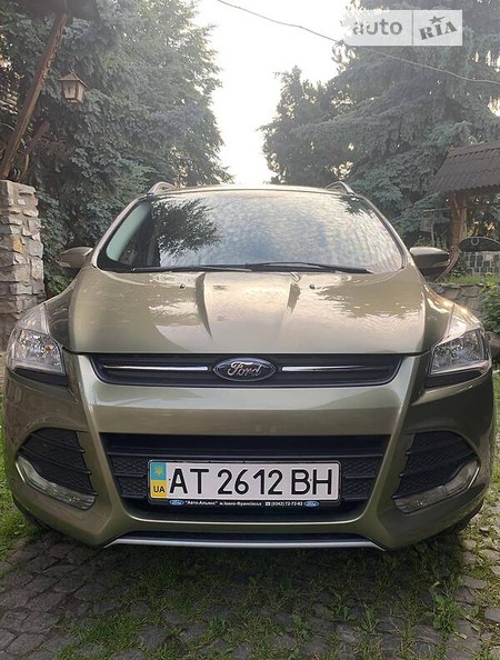 Ford Kuga 2013  випуску Івано-Франківськ з двигуном 2 л дизель позашляховик механіка за 16500 долл. 