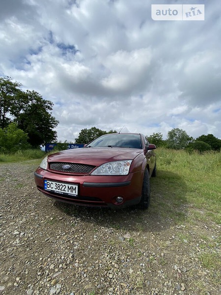 Ford Mondeo 2001  випуску Львів з двигуном 1.8 л  седан механіка за 3200 долл. 