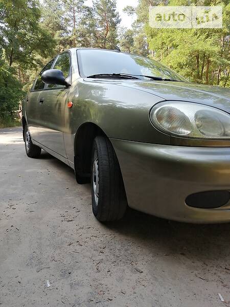 Daewoo Lanos 2007  випуску Київ з двигуном 1.5 л бензин седан механіка за 2100 долл. 