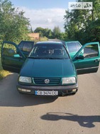 Volkswagen Vento 1998 Суми 1.8 л  седан механіка к.п.