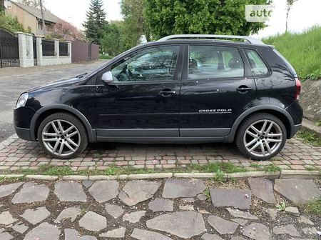 Volkswagen CrossPolo 2007  випуску Ужгород з двигуном 1.9 л дизель хэтчбек механіка за 5300 долл. 