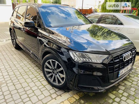 Audi Q7 2020  випуску Львів з двигуном 3 л дизель позашляховик автомат за 82000 долл. 