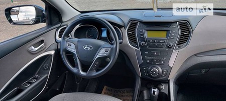 Hyundai Santa Fe 2015  випуску Тернопіль з двигуном 2.4 л бензин позашляховик автомат за 15499 долл. 