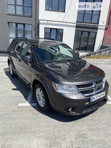 Dodge Journey 2016  випуску Рівне з двигуном 3.6 л бензин позашляховик автомат за 12000 долл. 