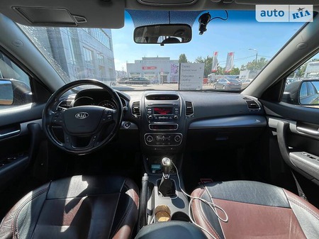 KIA Sorento 2013  випуску Київ з двигуном 2.2 л дизель позашляховик механіка за 16500 долл. 