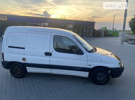 Citroen Berlingo 2001  випуску Львів з двигуном 1.9 л дизель мінівен механіка за 1299 долл. 