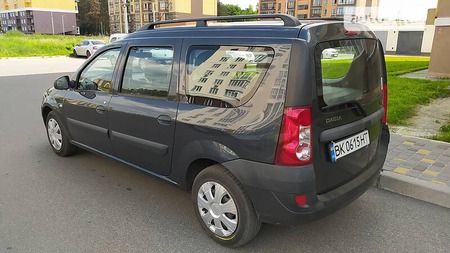 Dacia Logan 2008  випуску Чернігів з двигуном 0 л бензин універсал механіка за 5100 долл. 