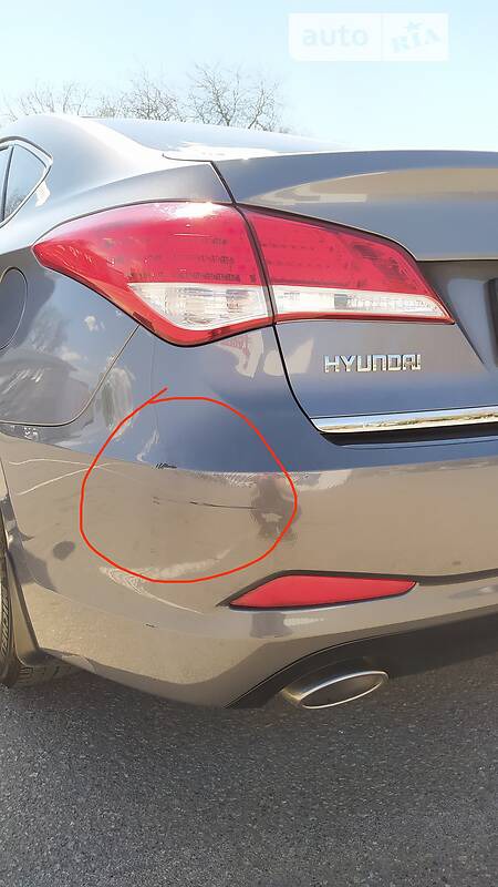 Hyundai i40 2012  випуску Одеса з двигуном 2 л  седан механіка за 8800 долл. 