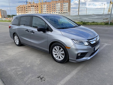 Honda Odyssey 2020  випуску Вінниця з двигуном 3.5 л бензин мінівен автомат за 25500 долл. 
