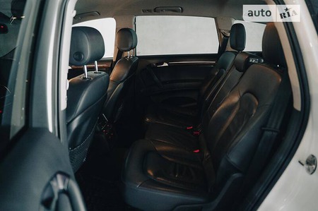 Audi Q7 2015  випуску Львів з двигуном 0 л бензин позашляховик автомат за 22500 долл. 