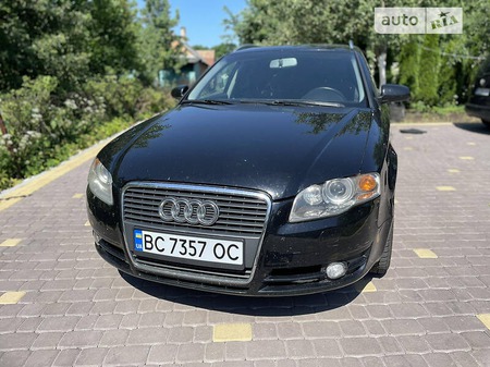Audi A4 Limousine 2005  випуску Львів з двигуном 2.5 л дизель універсал автомат за 4499 долл. 