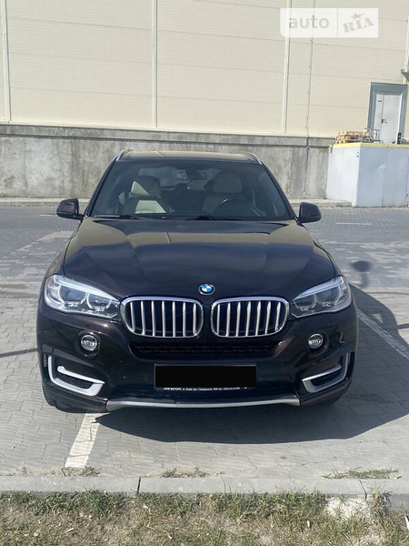 BMW X5 2014  випуску Львів з двигуном 0 л дизель позашляховик автомат за 35000 долл. 