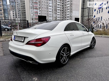Mercedes-Benz CLA 200 2016  випуску Київ з двигуном 2.1 л дизель купе автомат за 30500 долл. 