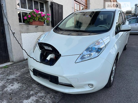 Nissan Leaf 2013  випуску Рівне з двигуном 0 л електро хэтчбек автомат за 12200 долл. 