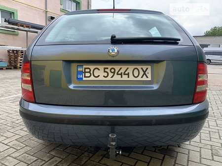 Skoda Fabia 2003  випуску Львів з двигуном 1.4 л бензин універсал механіка за 3399 долл. 