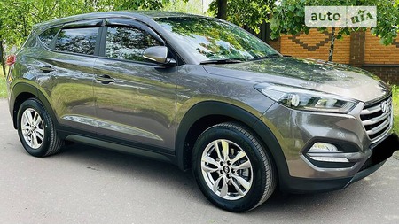 Hyundai Tucson 2017  випуску Київ з двигуном 0 л  позашляховик автомат за 23700 долл. 